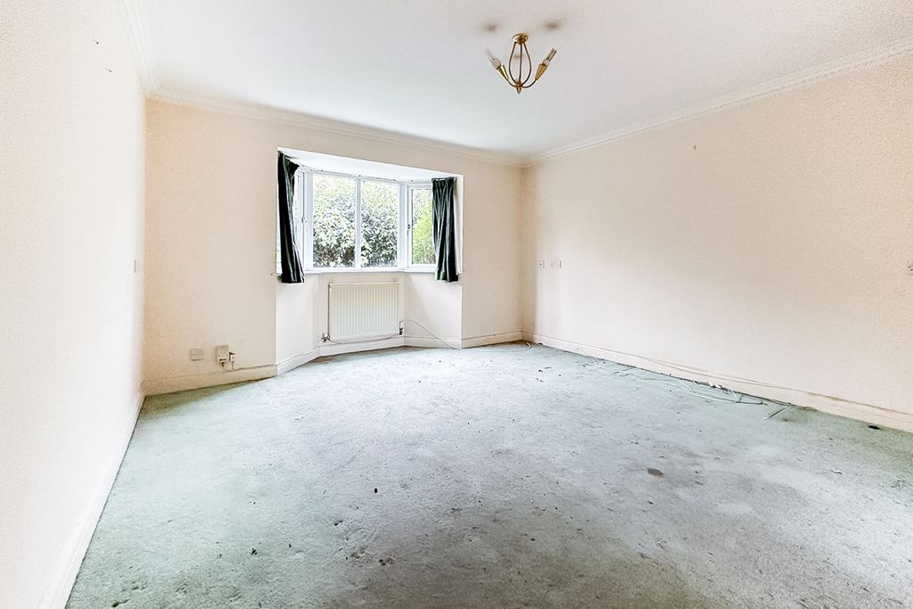 Property photo 2 of 18 Picture No. 01
