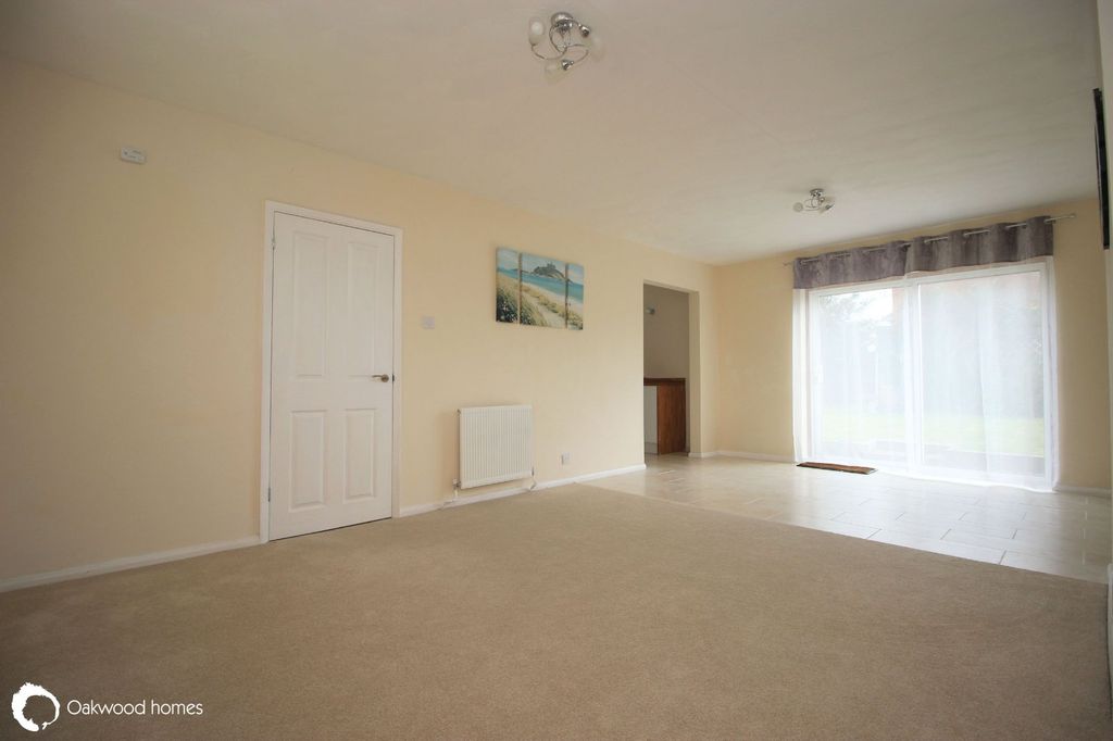 Property photo 2 of 16 Photo