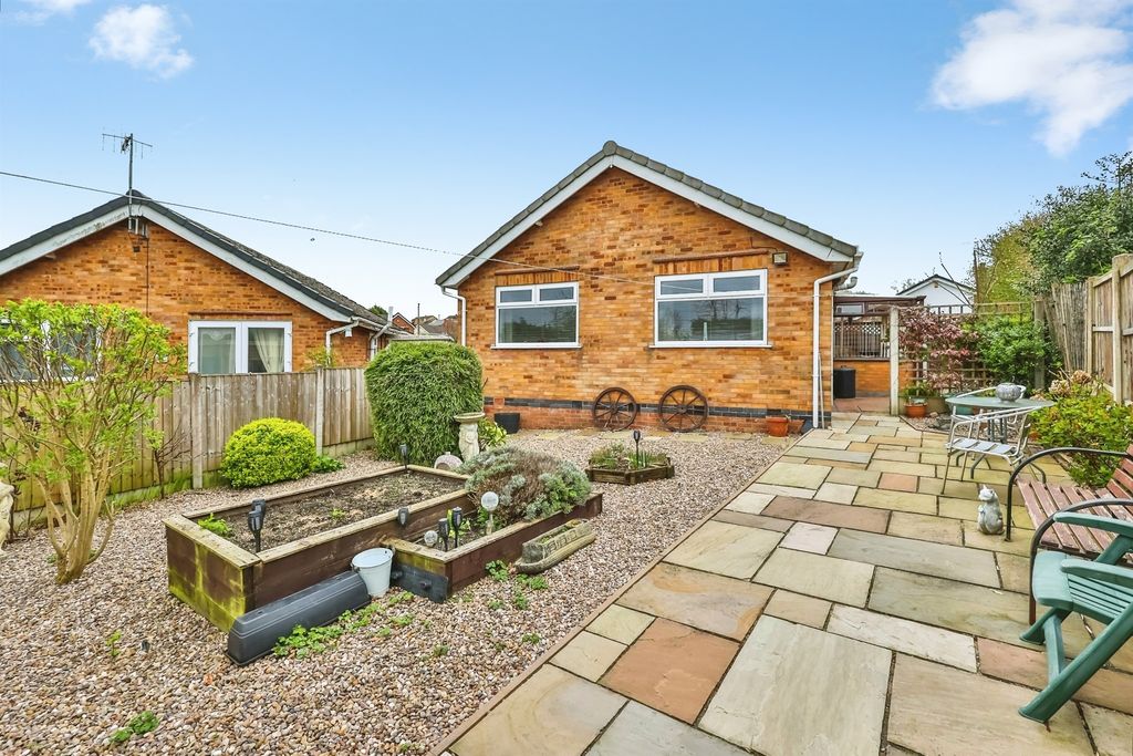 Property photo 2 of 16