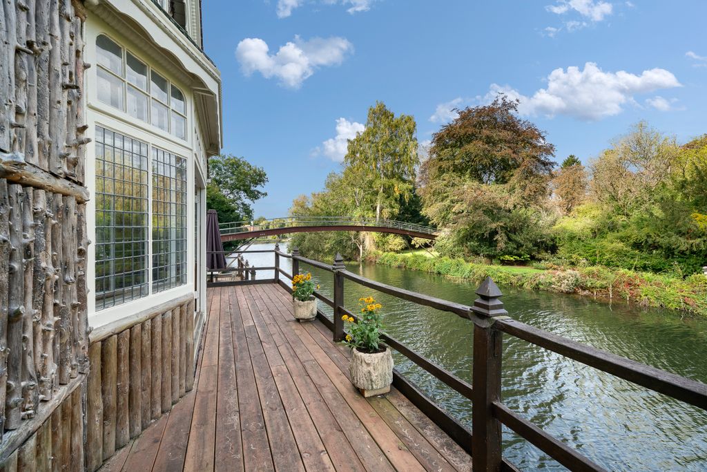 Additional image 9 of 6 bed property for saleGibraltar Lane Cookham, Maidenhead, Maidenhead SL6