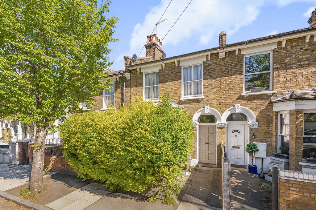 Property photo 1 of 6