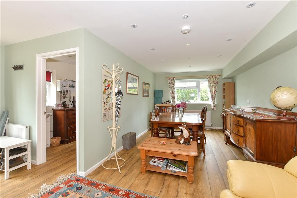 Property photo 3 of 15 Annexe Lounge