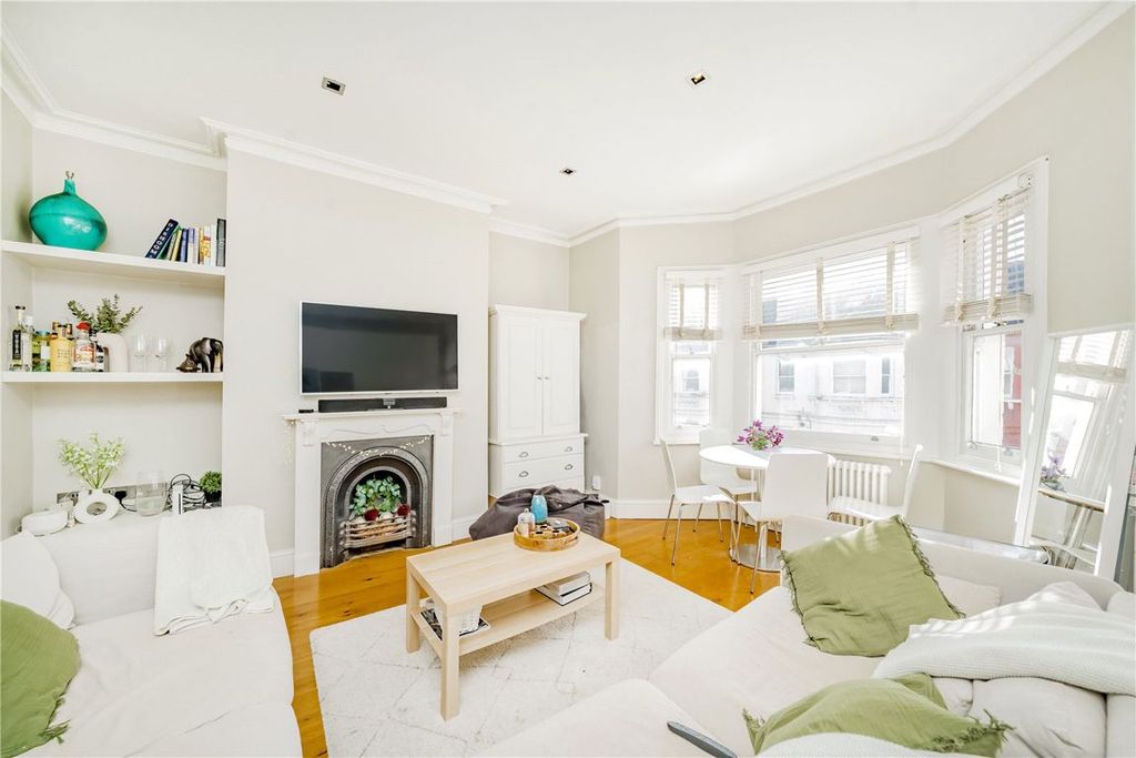 Property photo 2 of 10