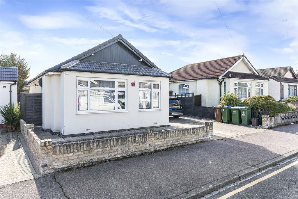 Property photo 1 of 22 Picture No. 28