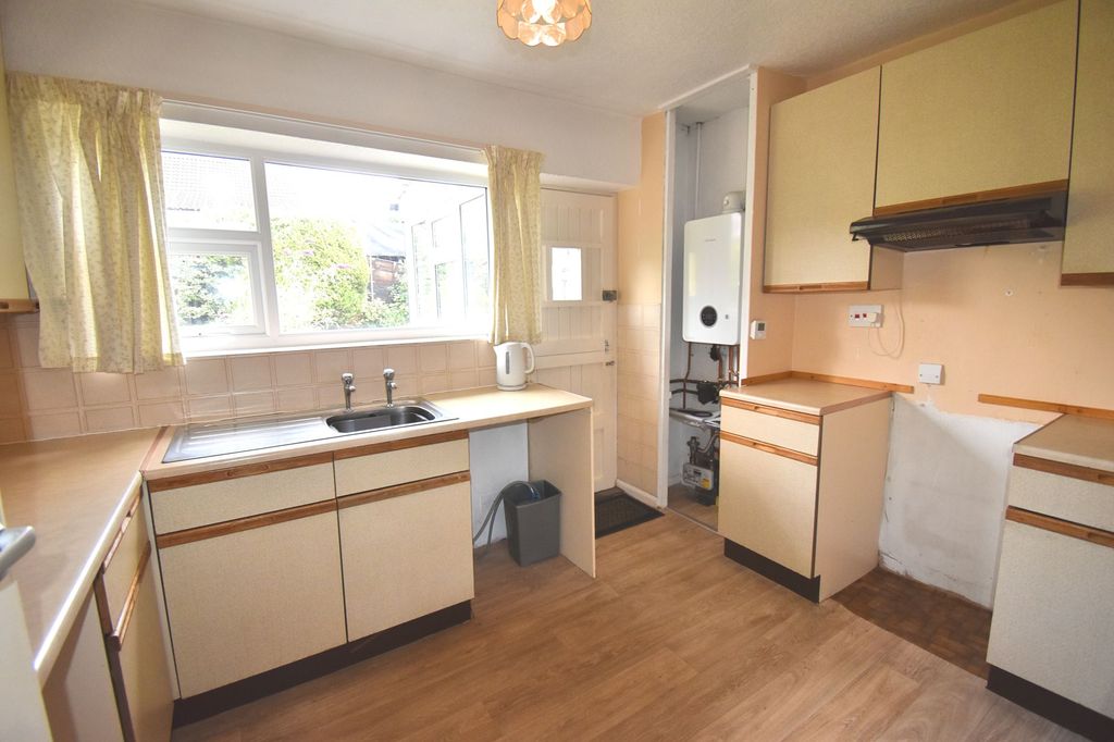Property photo 2 of 16 Kitchen