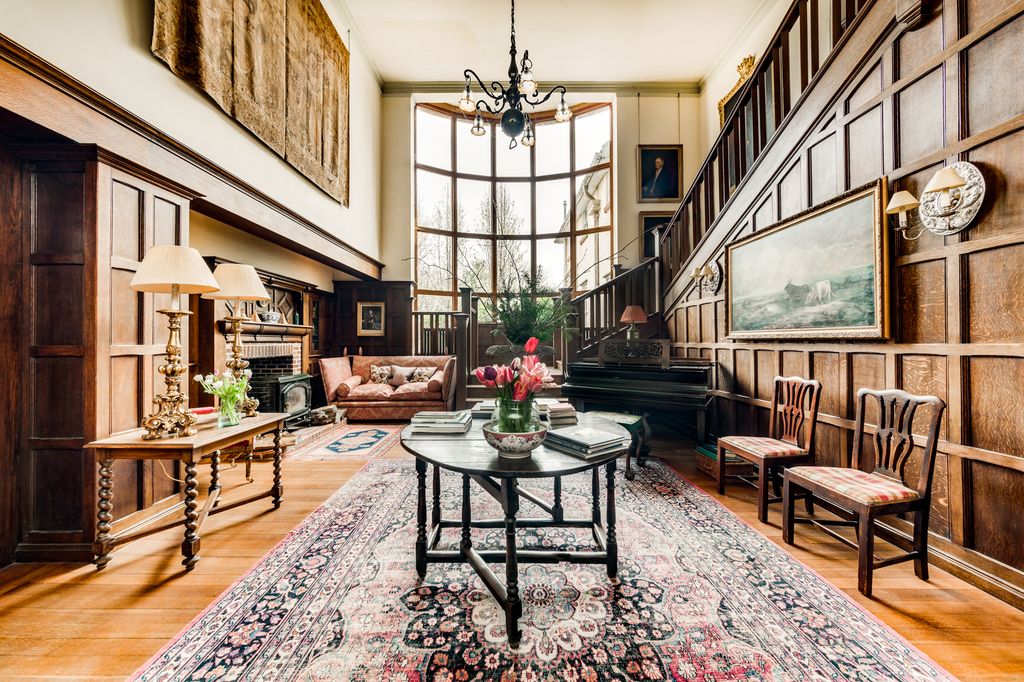 Property photo 2 of 22