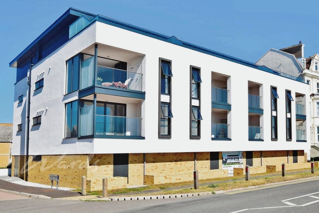 Property photo 1 of 17 A9Daa96c-901CM8H7