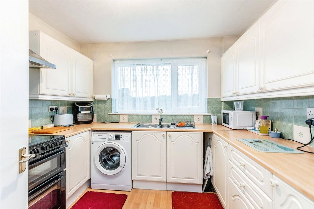Property photo 2 of 14 Picture No. 02