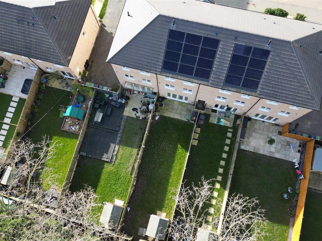 Property photo 3 of 33