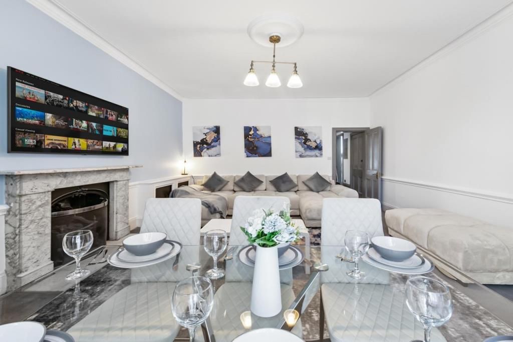 Property photo 3 of 9 1