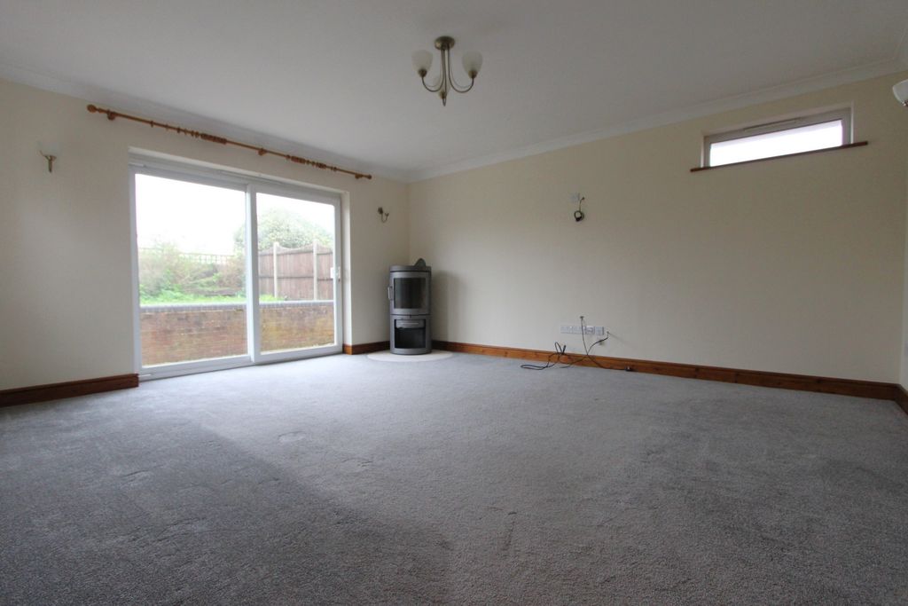 Property photo 2 of 13 Photo 8