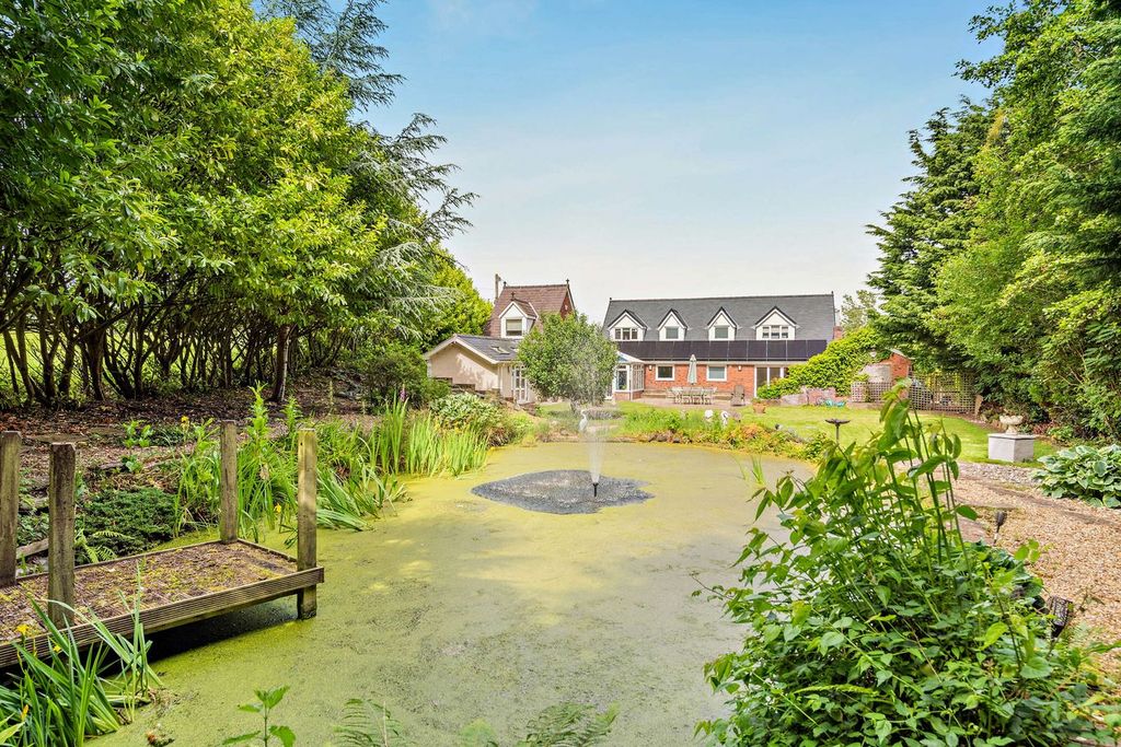 Property photo 1 of 52