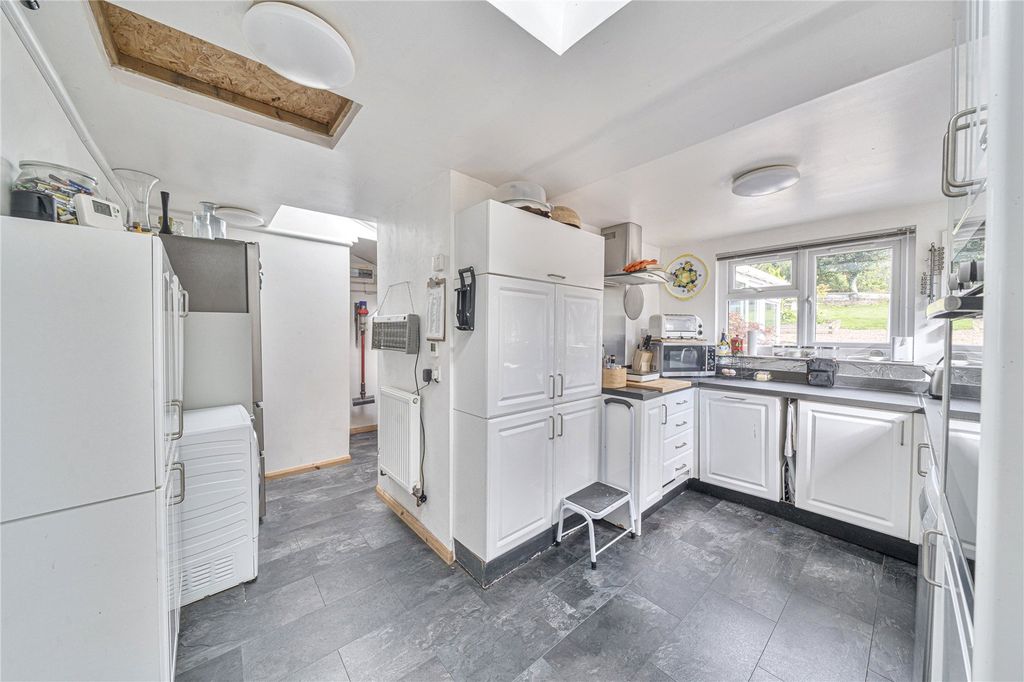 Property photo 3 of 14 Picture No. 46