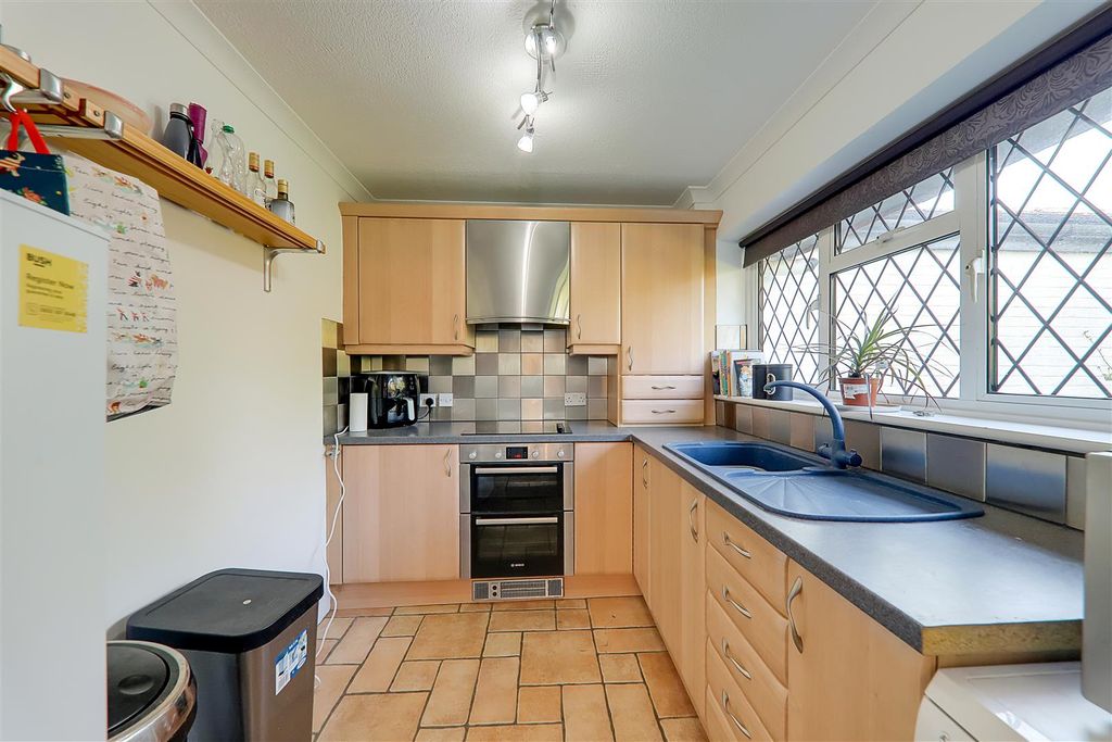 Property photo 3 of 12 Img_3522-Img_3524.Jpg