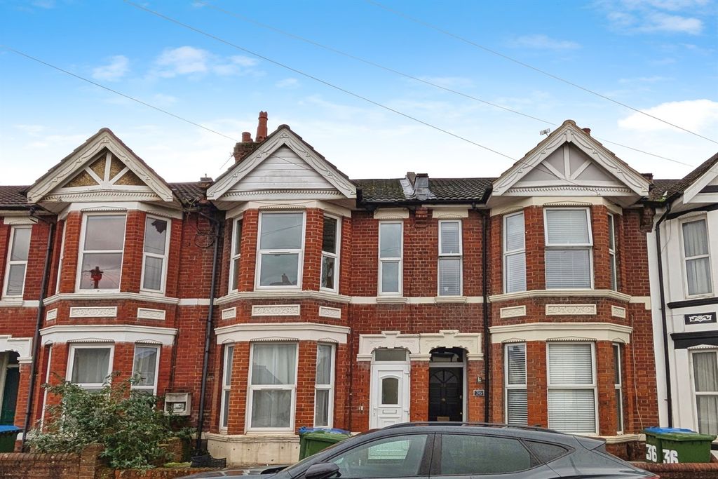 Property photo 1 of 8 (Main)