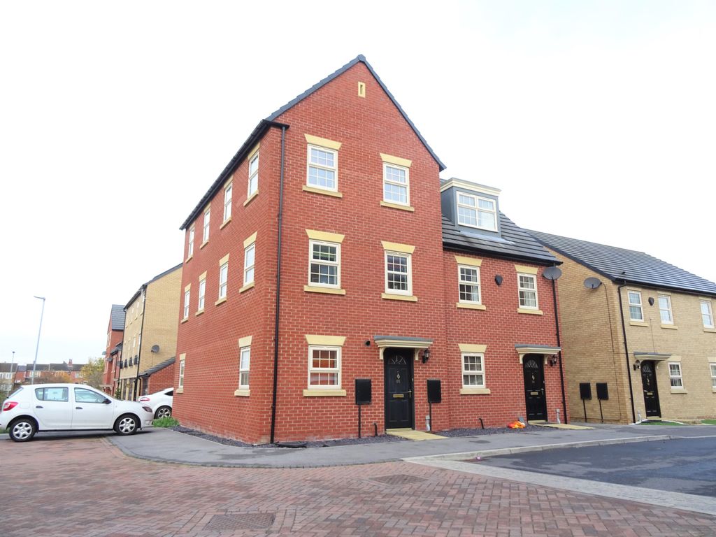 Property photo 1 of 14 2 Bedroom, End Town House