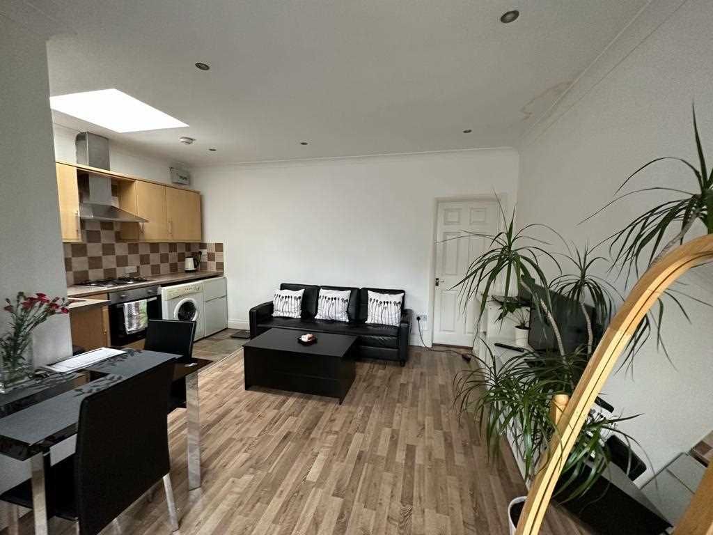 Property photo 1 of 10 Main Picture