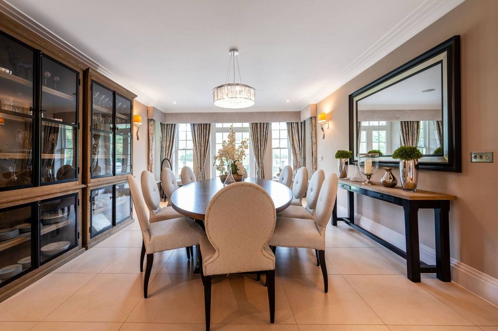 Property photo 3 of 56