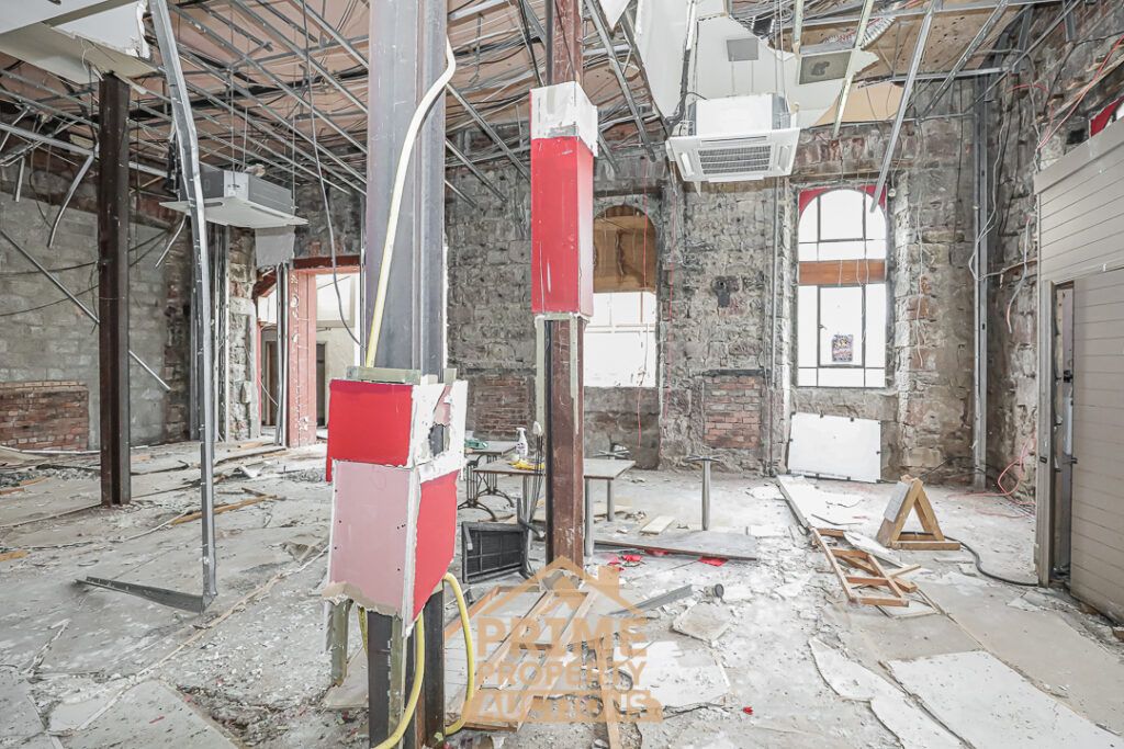 Property photo 3 of 41