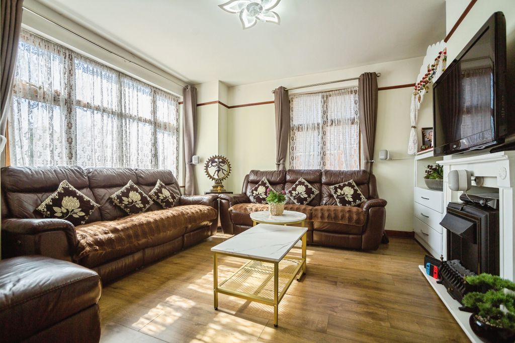 Property photo 2 of 21 243A6556