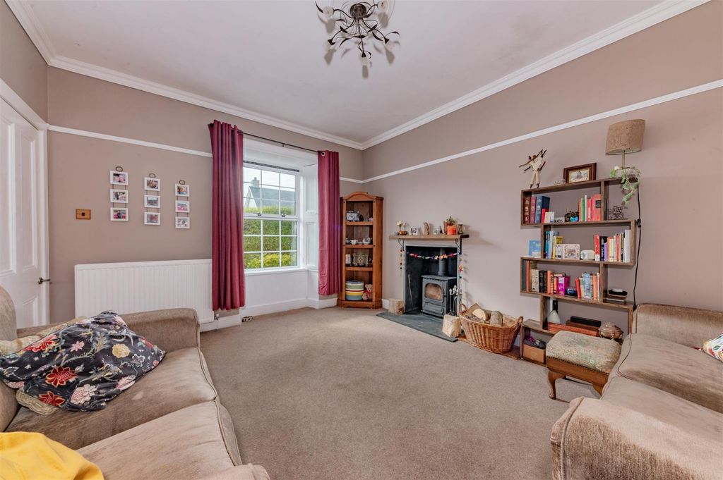 Property photo 2 of 20 30 High Street Alyth-5.Jpg