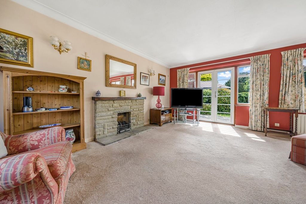 Property photo 3 of 14