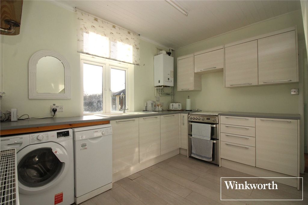 Property photo 3 of 18 Picture No. 10
