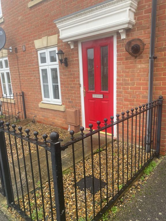 Property photo 2 of 17 Property