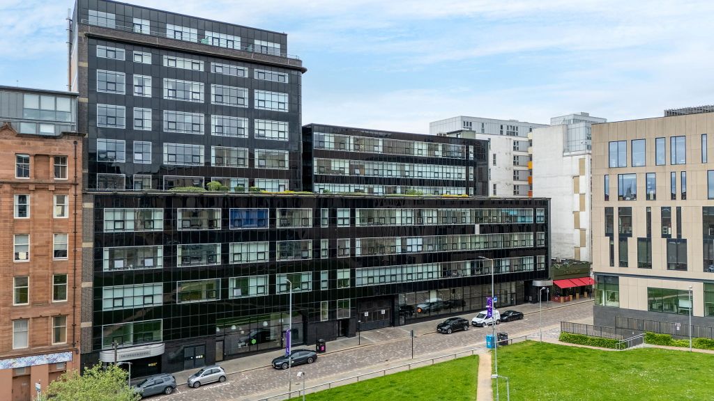 Property photo 1 of 19 1-Web-Or-Mls-145 Albion Street Flat 1.9_11