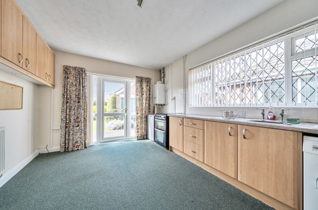 Property photo 2 of 14 1432533-2-69c1376B68B91