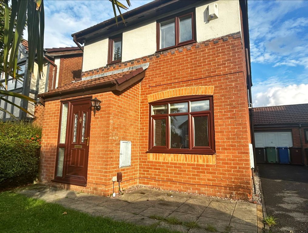 Property photo 2 of 12 Front