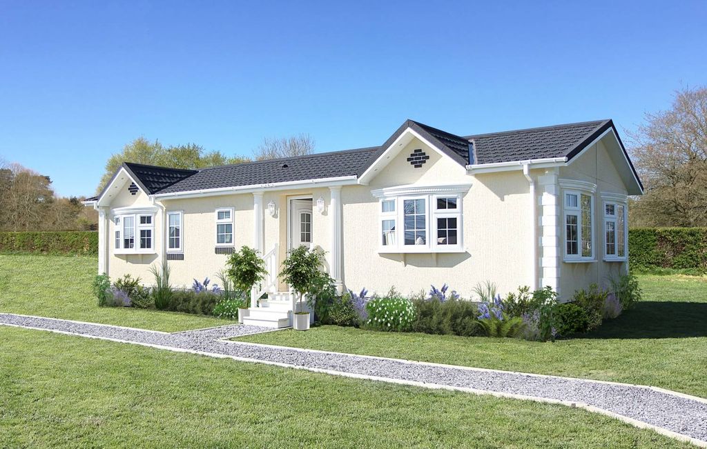 Property photo 1 of 13