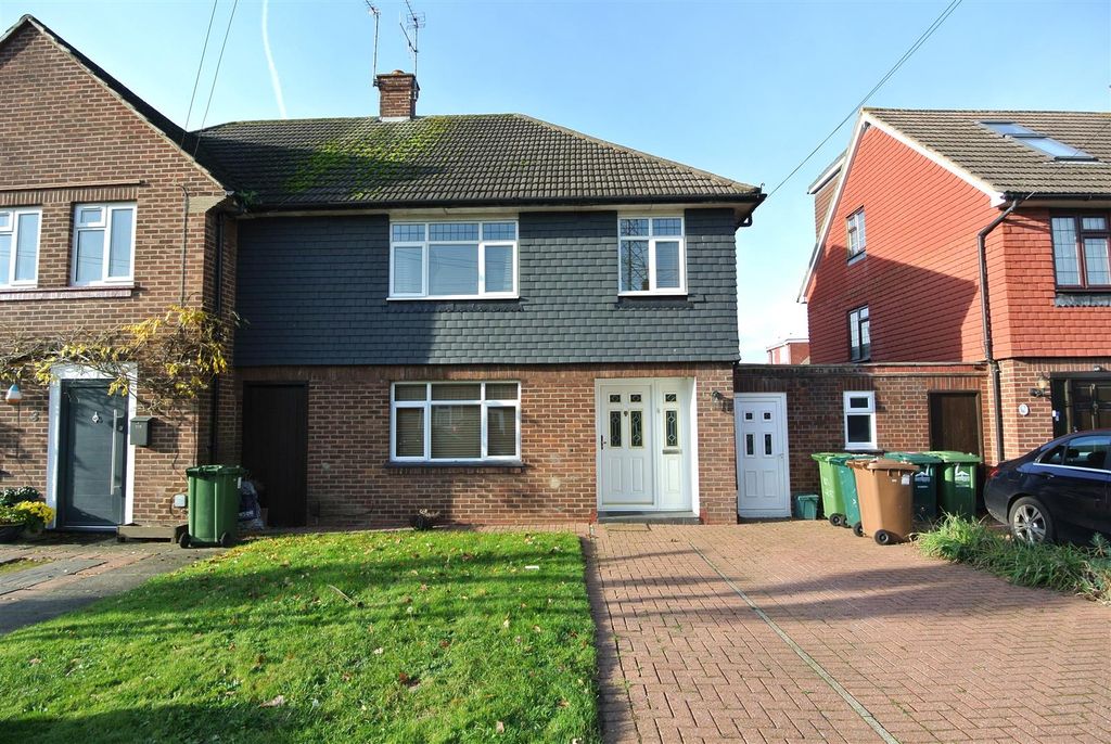 Property photo 1 of 11 Kc Ext1.Jpg