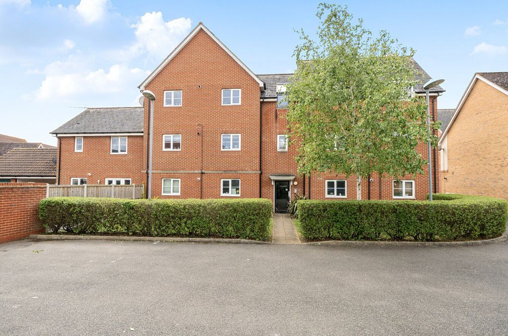 Property photo 2 of 10