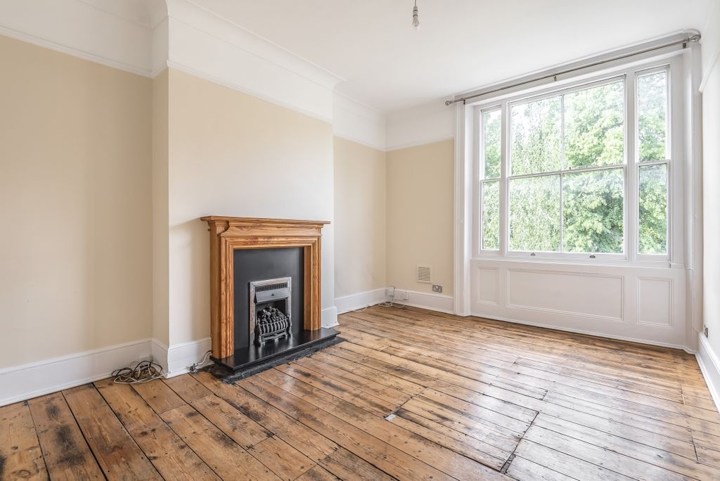 Property photo 3 of 14 608323 (2)