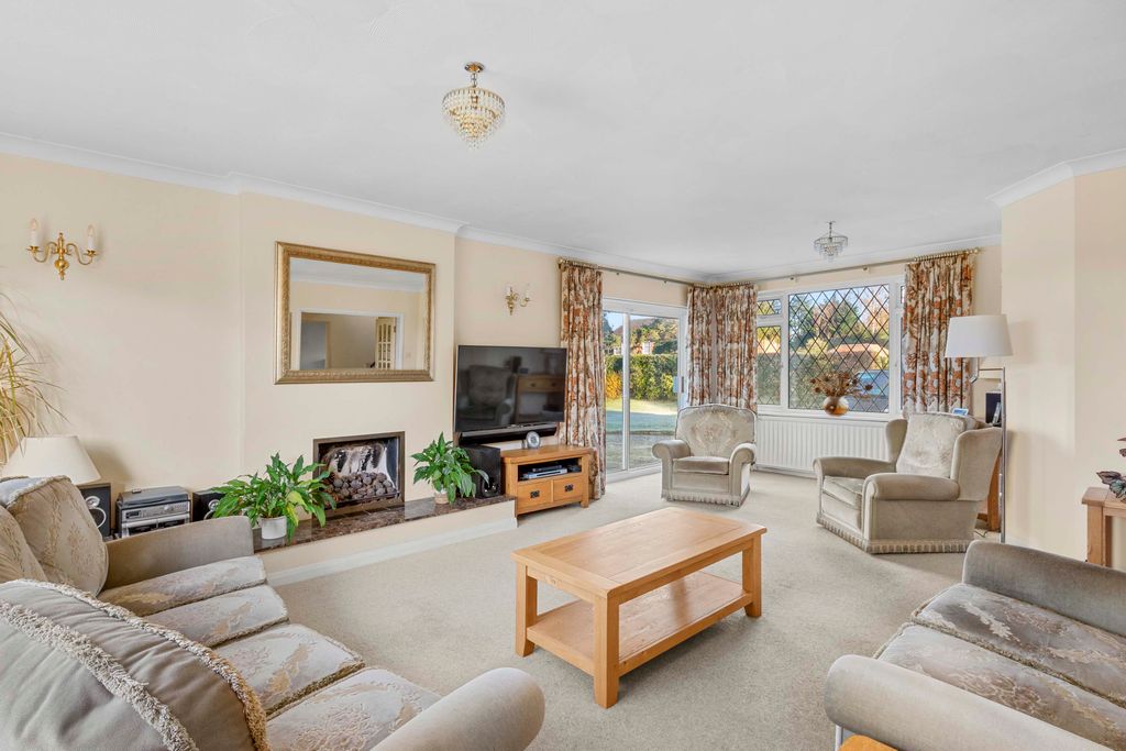 Property photo 3 of 25