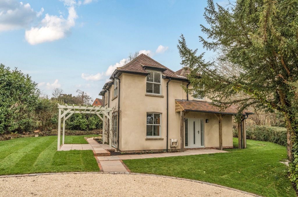 Property photo 1 of 19 1400365-1-697785B...