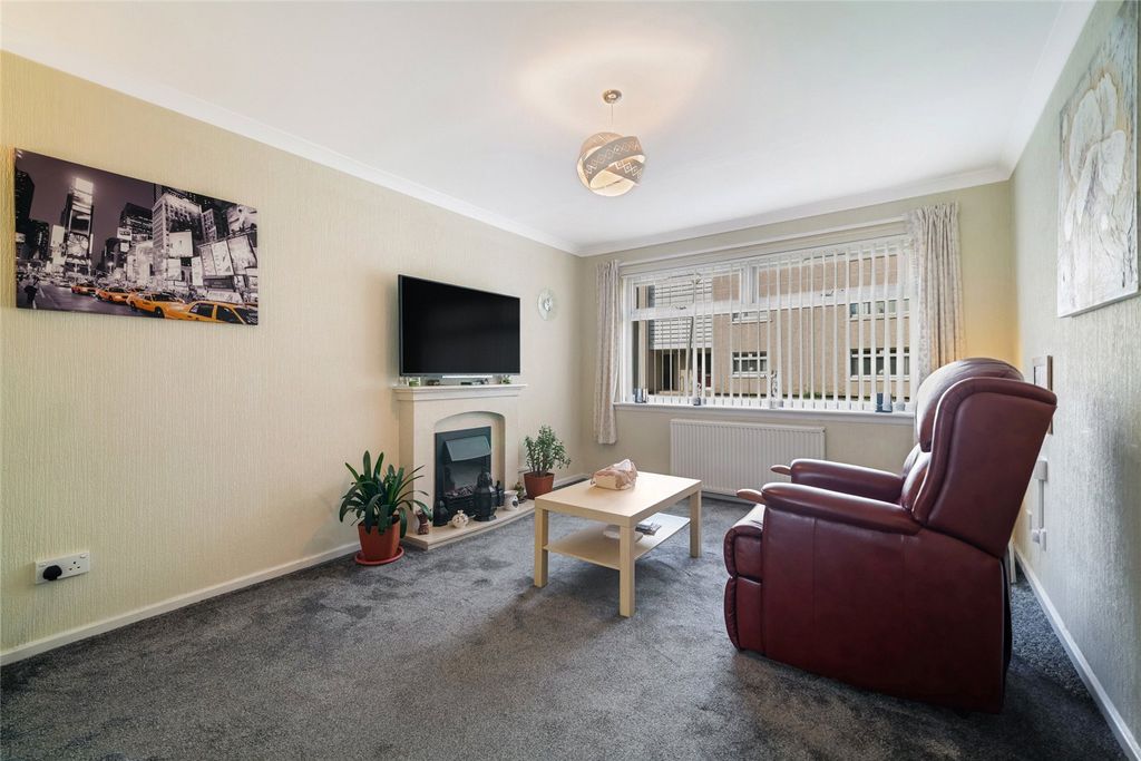 Property photo 2 of 21 Picture No. 04