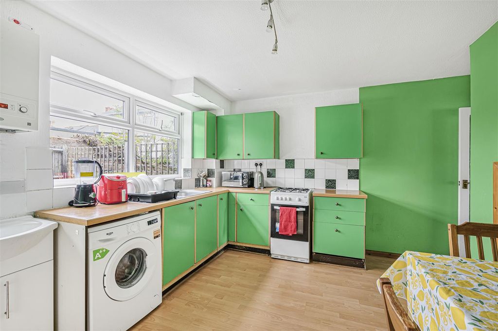 Property photo 3 of 12 Photo 07-11-2025, 12 51 11.Jpg