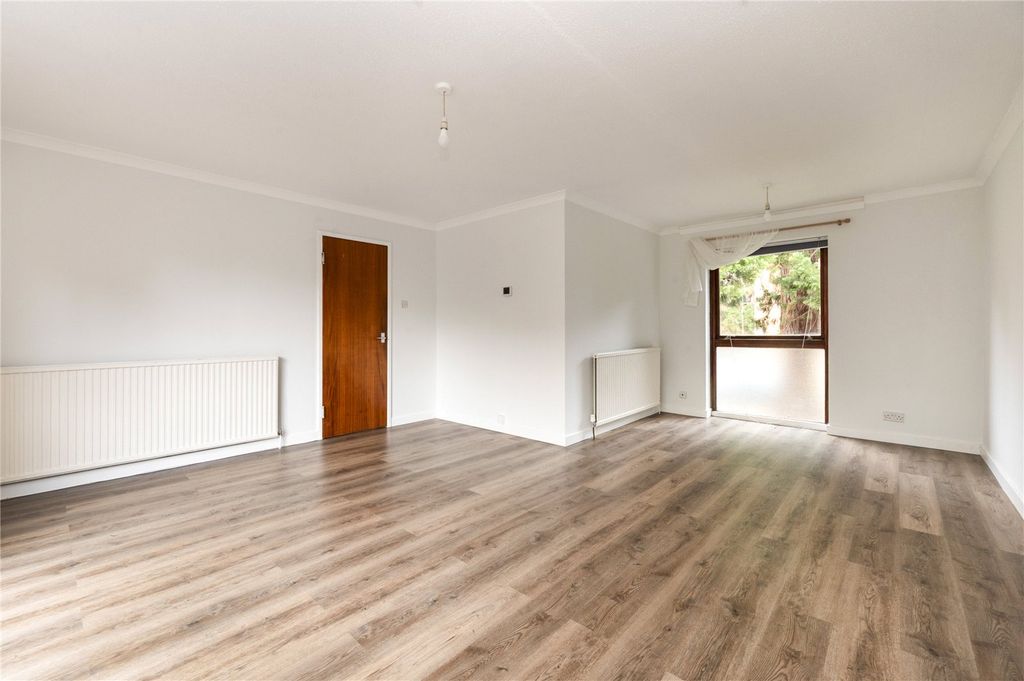 Property photo 3 of 16 Picture No. 33