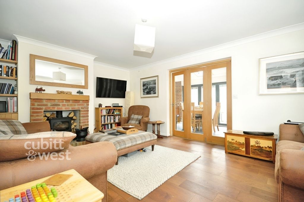 Property photo 2 of 10 A2Eae4Ab-Fileacce...
