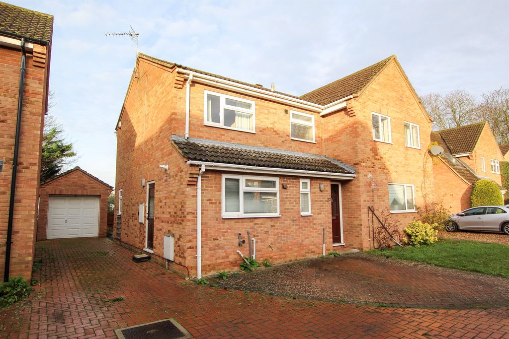 Property photo 2 of 17