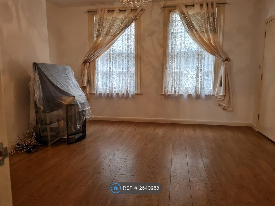 Property photo 1 of 18 Reception 1