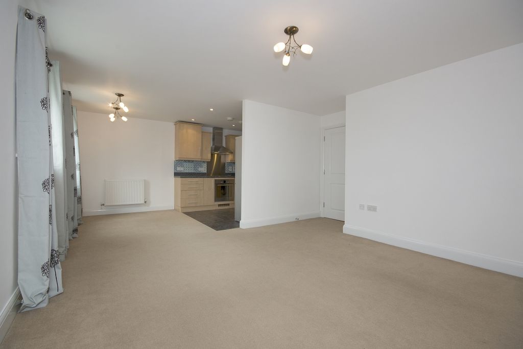 Property photo 3 of 8 Image (108)