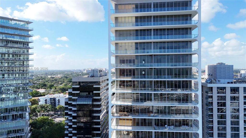 Property photo 2 of 50 <Alttext/>