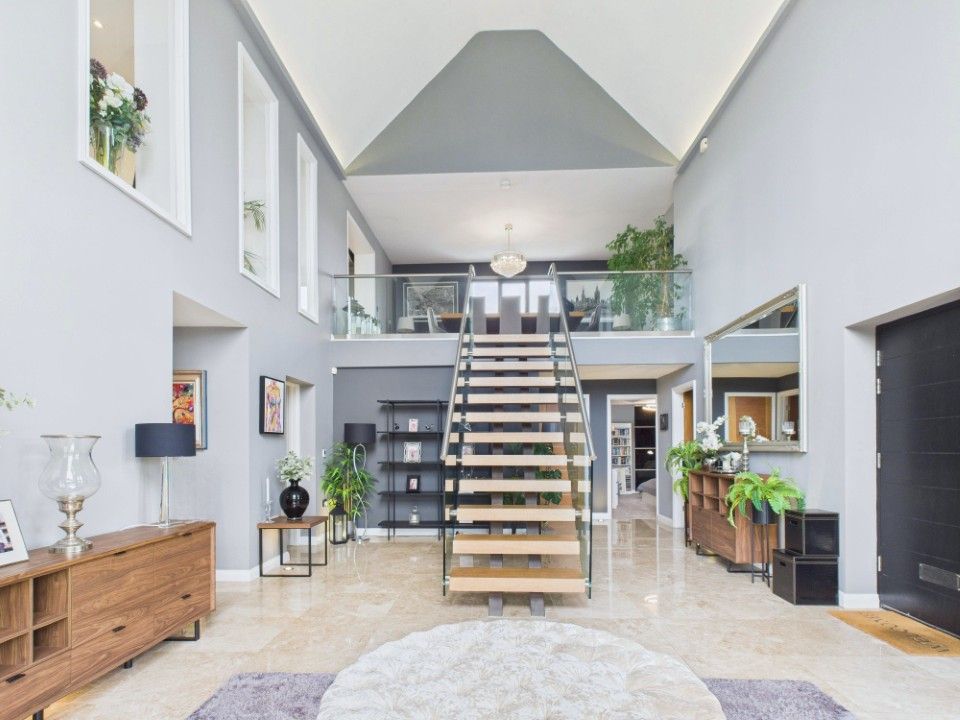 Property photo 3 of 29