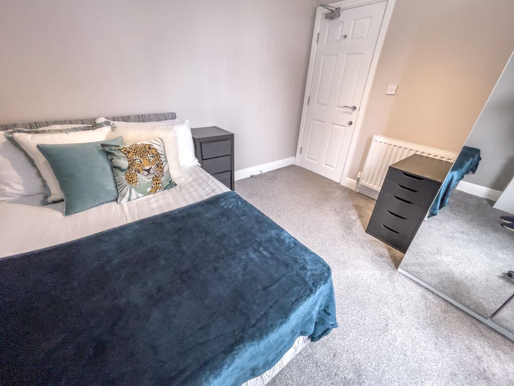 Property photo 3 of 14 Img_5872