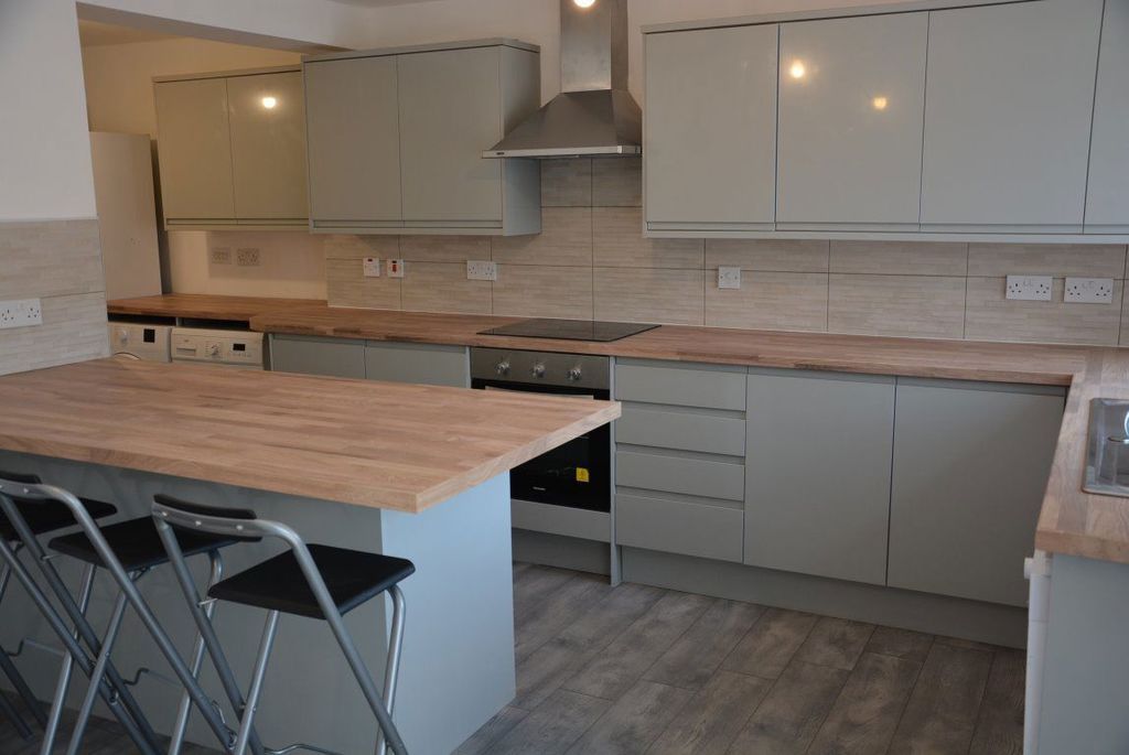 Property photo 1 of 26