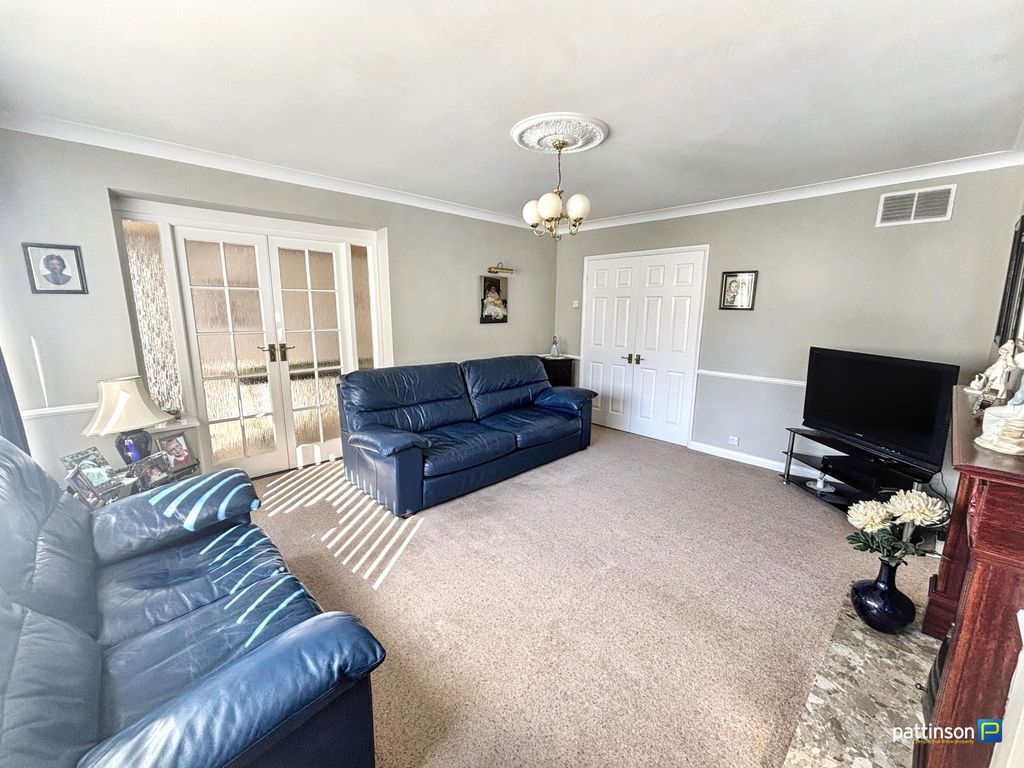 Property photo 2 of 30