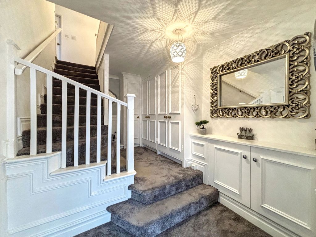 Property photo 2 of 50